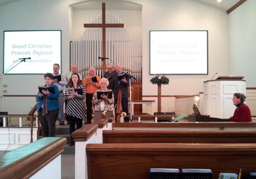 Adult choir sings during worship service at the Paoli United Methodist Church.