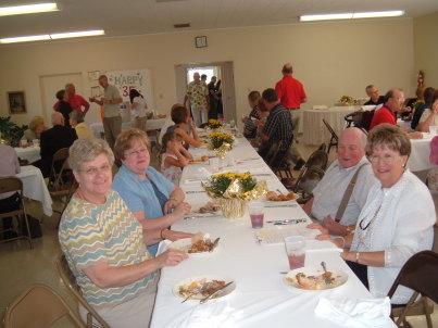 People enjoying a dinner at the Paoli United Methodist Church.